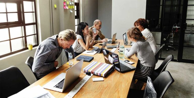 Top 4 Signs You Need to Outsource Creative Services